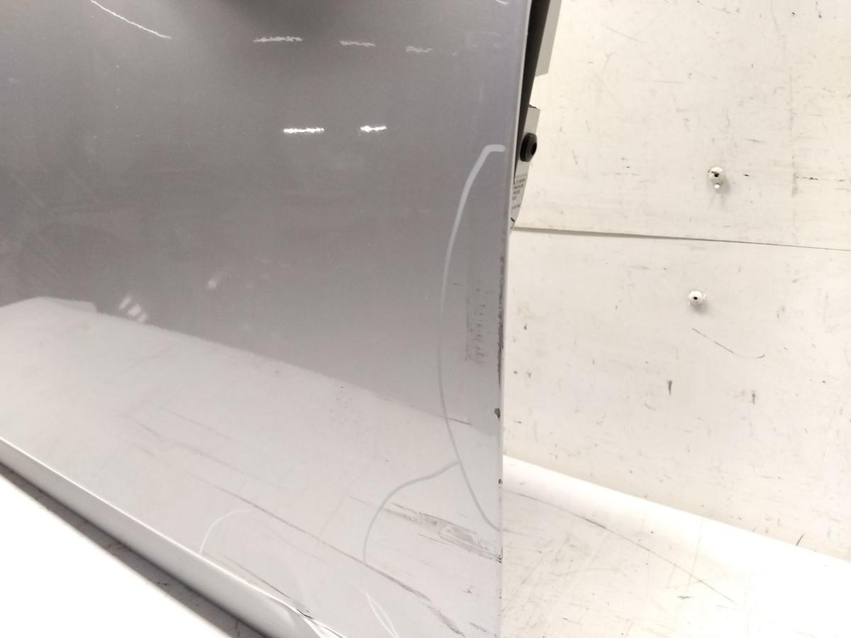 Audi A4 8K B8 T&uuml;r vorn links Fahrert&uuml;r eissilbermetallic besch&auml;digt Bj.2009