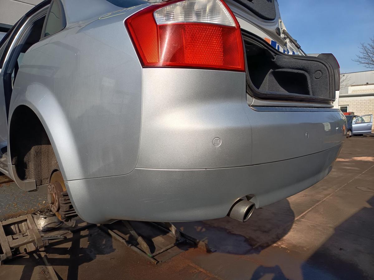 Audi A4 B6 Limo original Sto&szlig;stange F&auml;nger hinten Heck Fond Y7W Lichtsilber Bj03