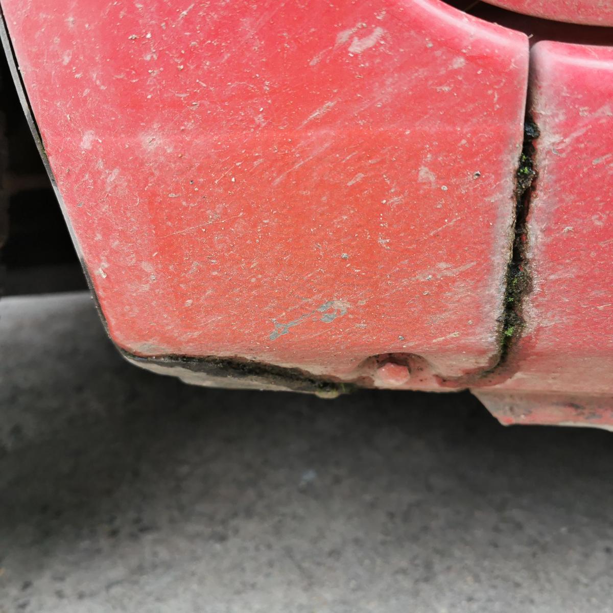 Nissan Micra 3 K12 Kotflügel Fender Seitenwand vorn links Z10 Solid Red