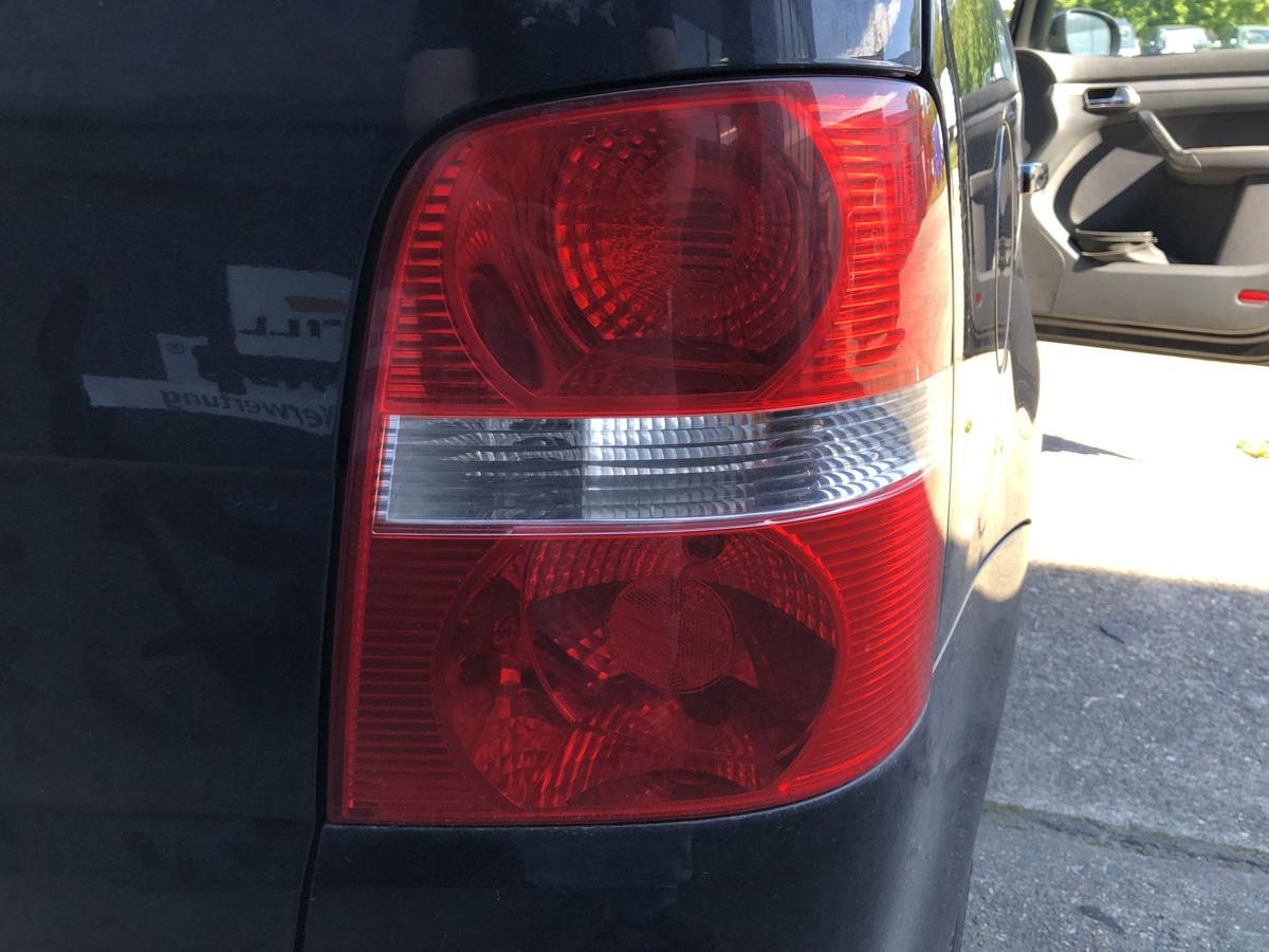 VW Touran 1T 1T1 R&uuml;ckleuchte rechts R&uuml;cklicht Heckleuchte bis 2006