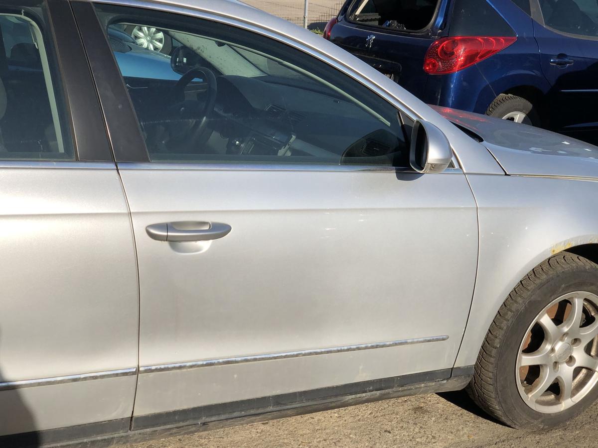 VW Passat 3C B6 T&uuml;r vorn rechts Beifahrert&uuml;r im Rohbau LA7W Reflexsilber Met