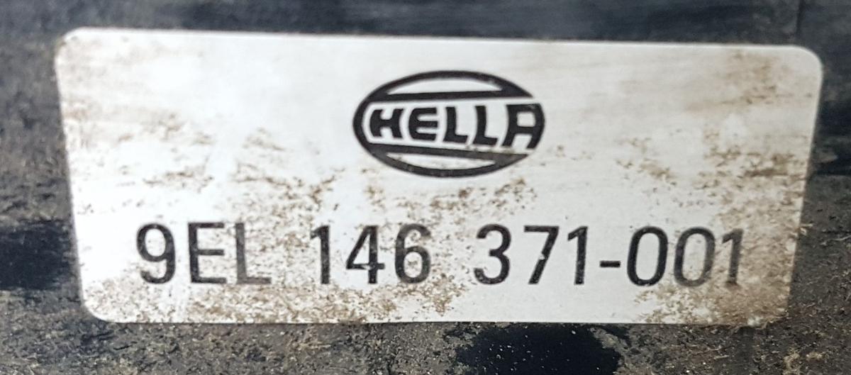 VW T4 R&uuml;ckleuchte R&uuml;cklicht links 9EL146371001 Bj1995