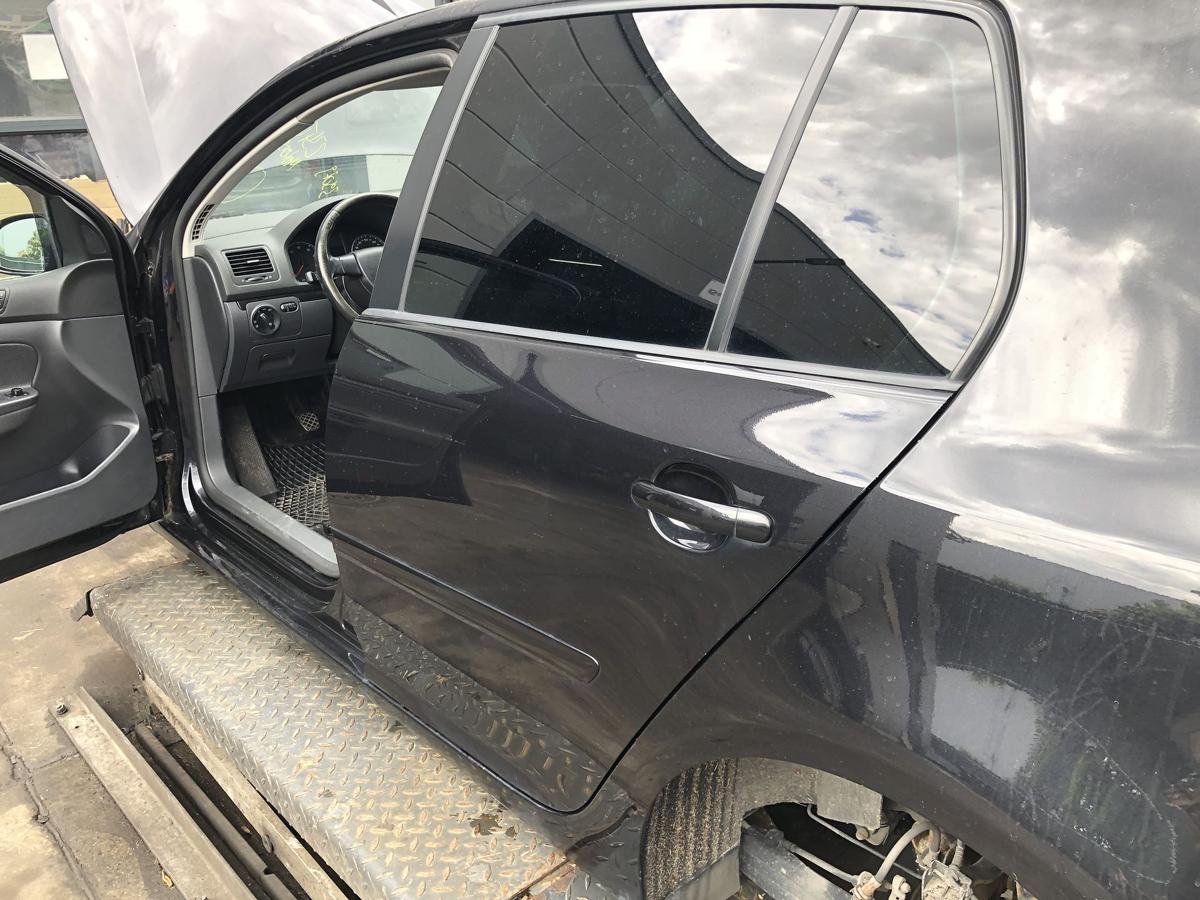 VW Golf V Limo original Tür hinten links Fond C9Z Black magic Bj 2008