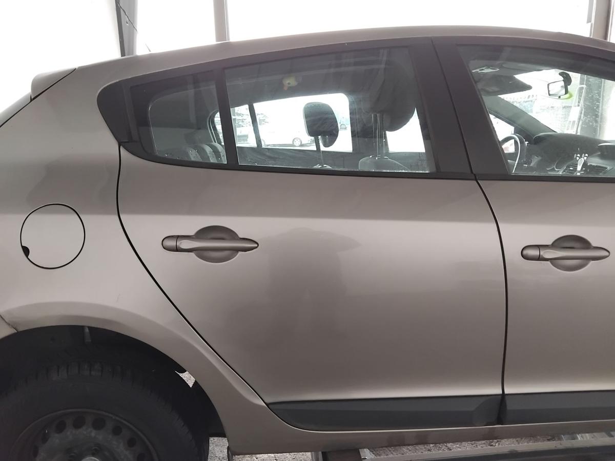 Renault Megane 3 T&uuml;r hinten rechts 5-t&uuml;rig Flie&szlig;heck BJ2008 TEHNK Beige Cendre Nacre