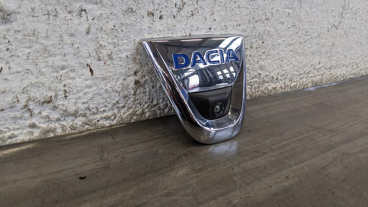 Dacia Spring Rückfahrkamera Kamera hinten Logo Heckklappe
