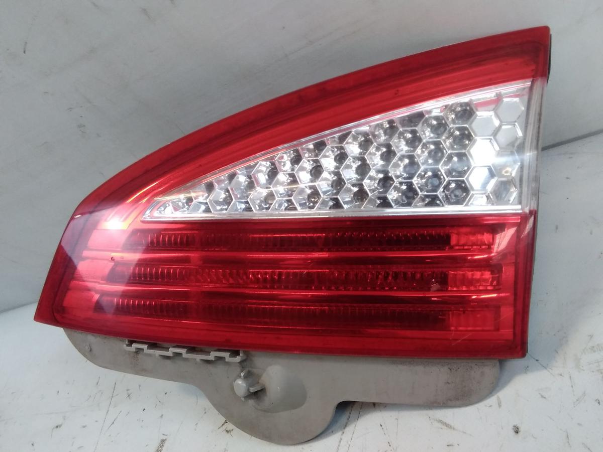 Ford Mondeo 4 BA7 Kombi original Rückleuchte Heckleuchte innen rechts BJ2009
