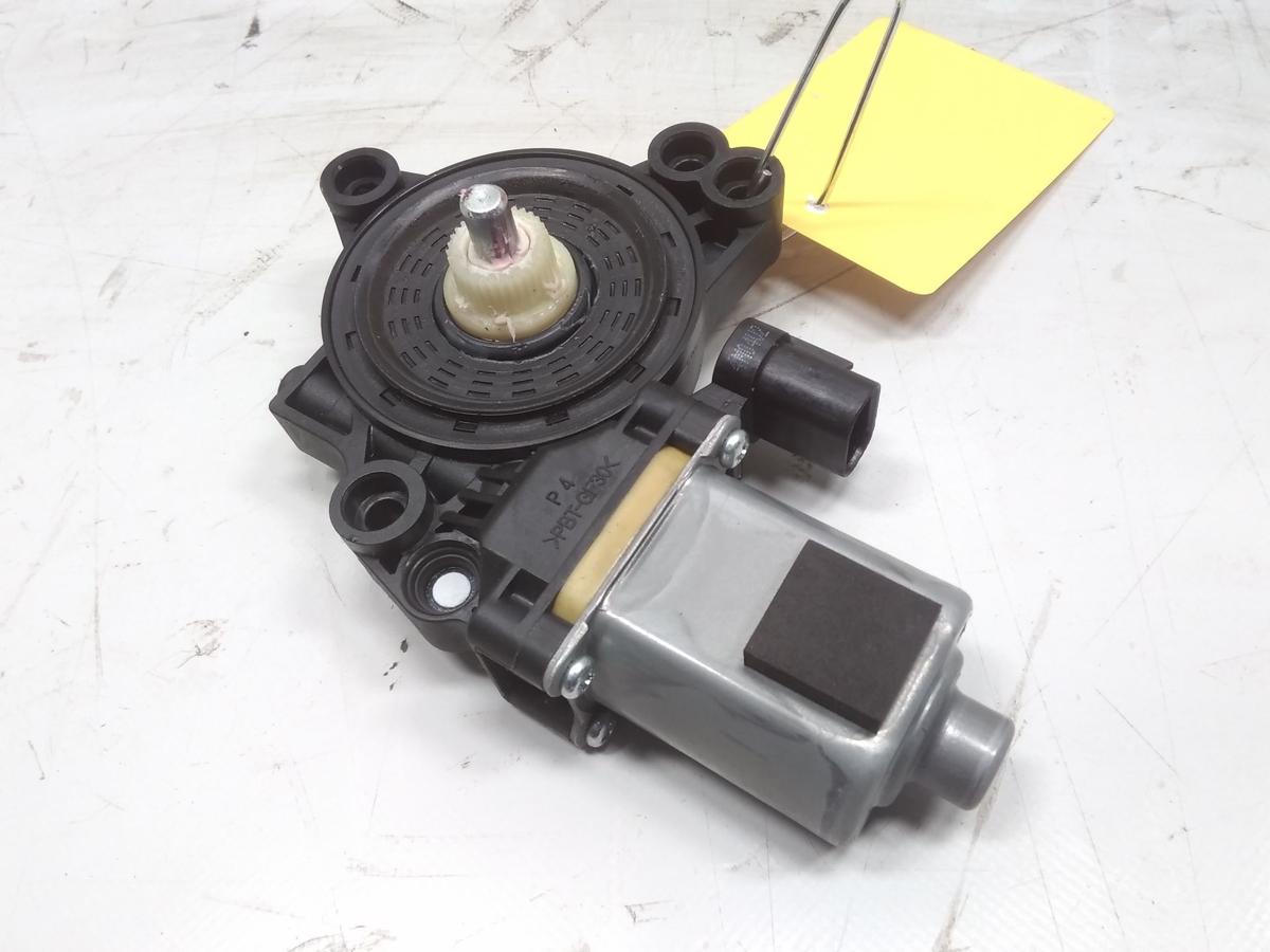 Hyundai i30 Kombi GD original Fensterhebermotor hinten rechts BJ2015