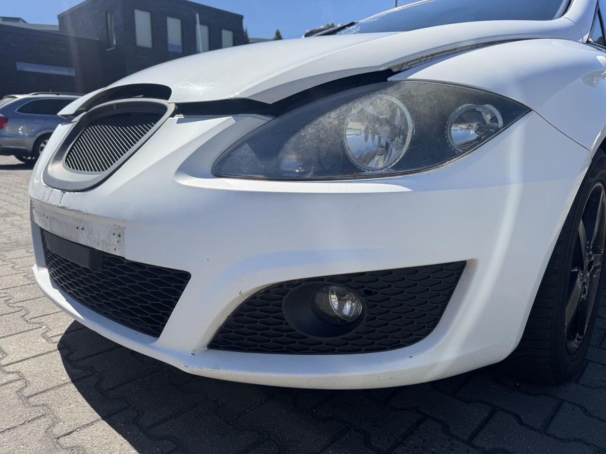 Seat Leon 1P original Sto&szlig;stange Stossf&auml;nger vorn LB9A Candyweiss Bj.2010