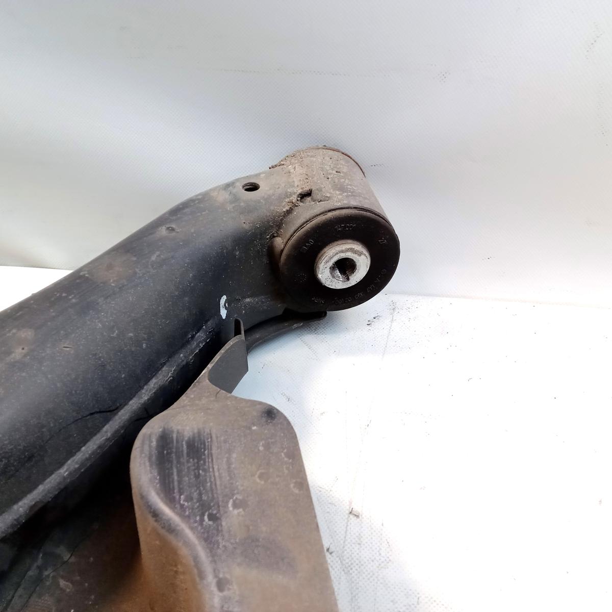 Mercedes eVito Kasten 447 original Querlenker Schwinge Hinterachse links BJ2021