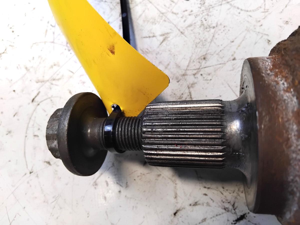 VW Golf Sportsvan Gelenkwelle Antriebswelle links 1.4TSI 92kw DSG Bj.2017