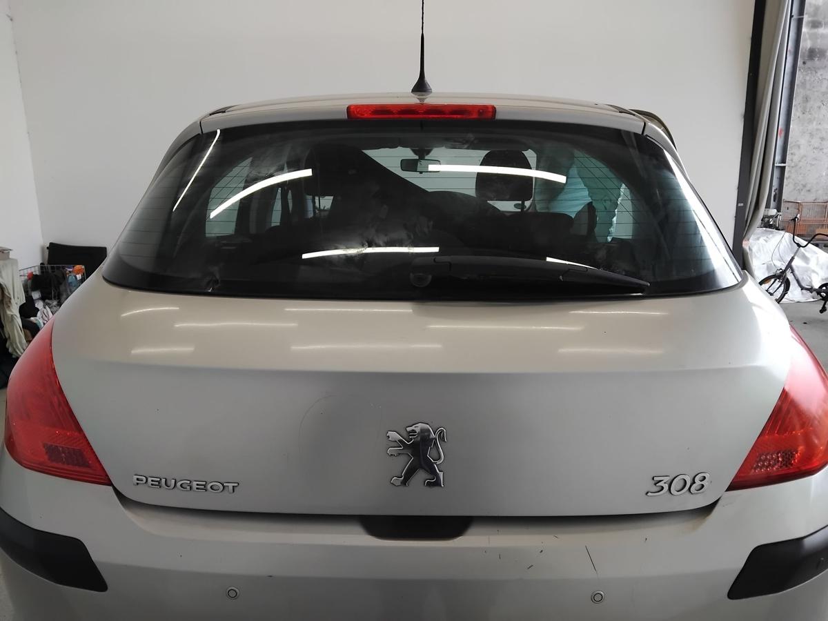 Peugeot 308 I Heckklappe aschgraumetallic ETS mit Scheibe BJ2009 Delle