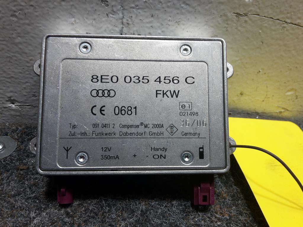 Audi A6 4F BJ06 Antennenverstärker 8E0035456