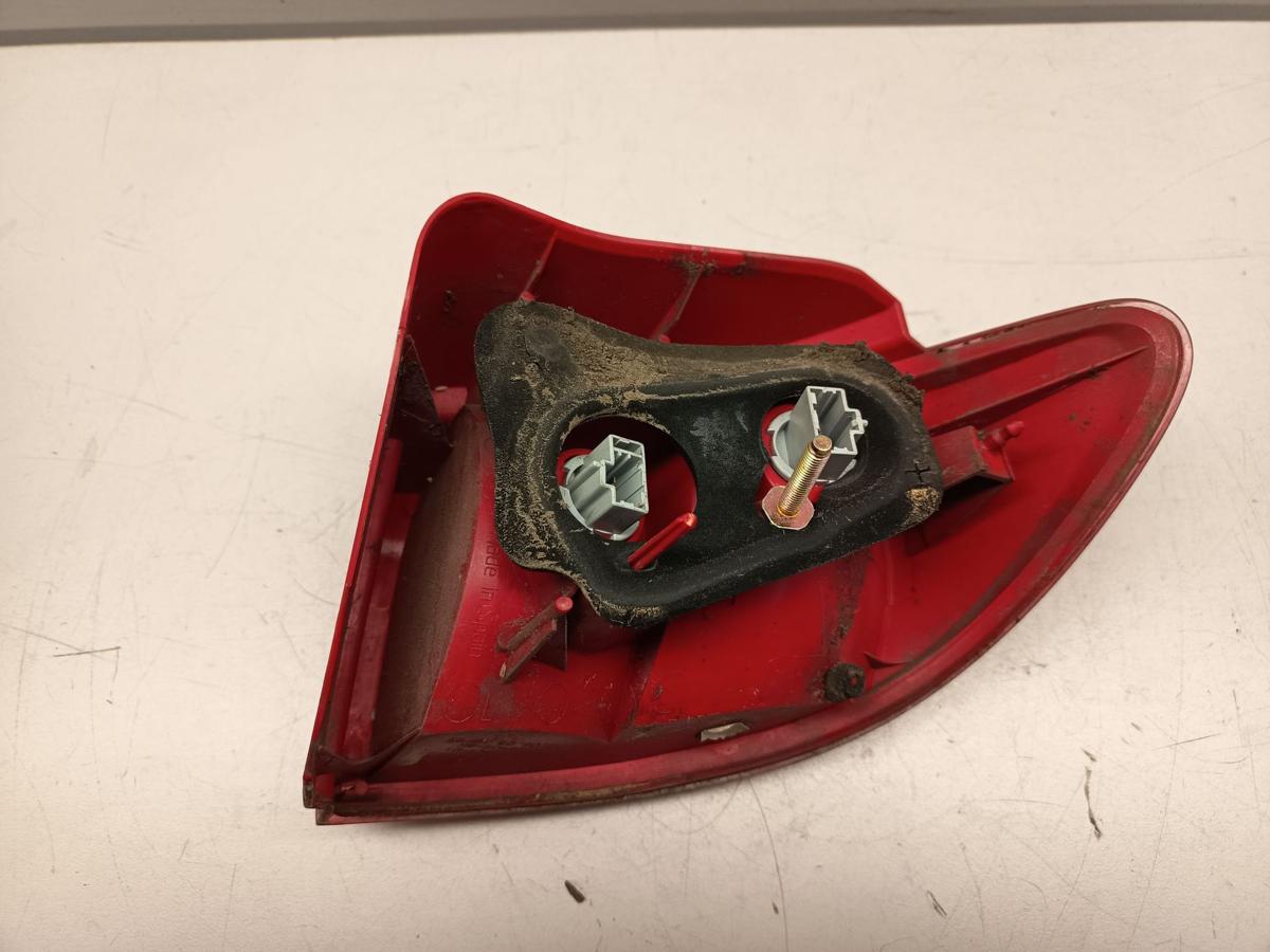 Mazda 2 DY original R&uuml;ckleuchte links aussen vor Facelift Bj 2004