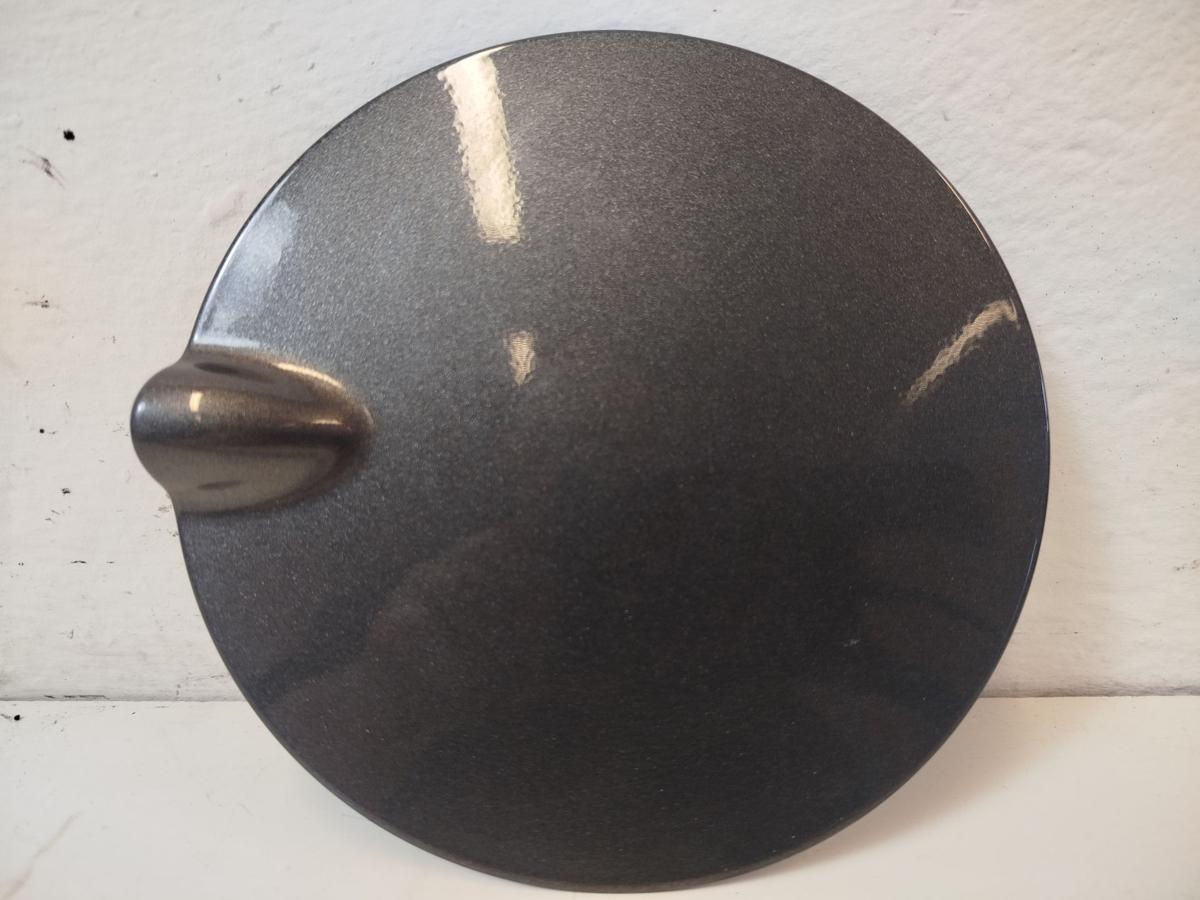 Ford Focus DYB CEW Turnier Tankklappe Tankdeckel Tankverschluss Magnetic Grau