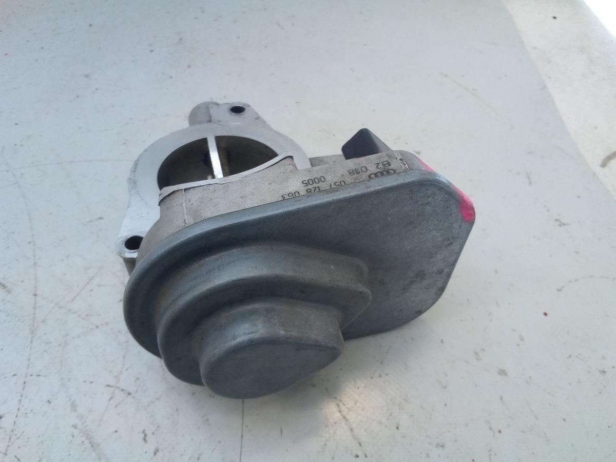 Audi A8 4E original Drosselklappe 057128063 BJ2003 4.0TDI V8 202kw ASE