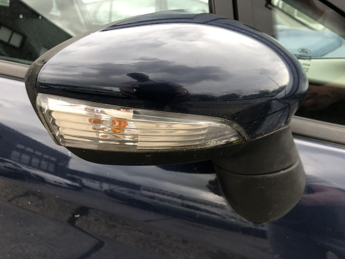 Ford Fiesta JA8 Kotflügel vorn rechts Beifahrerseite Blazer Blau