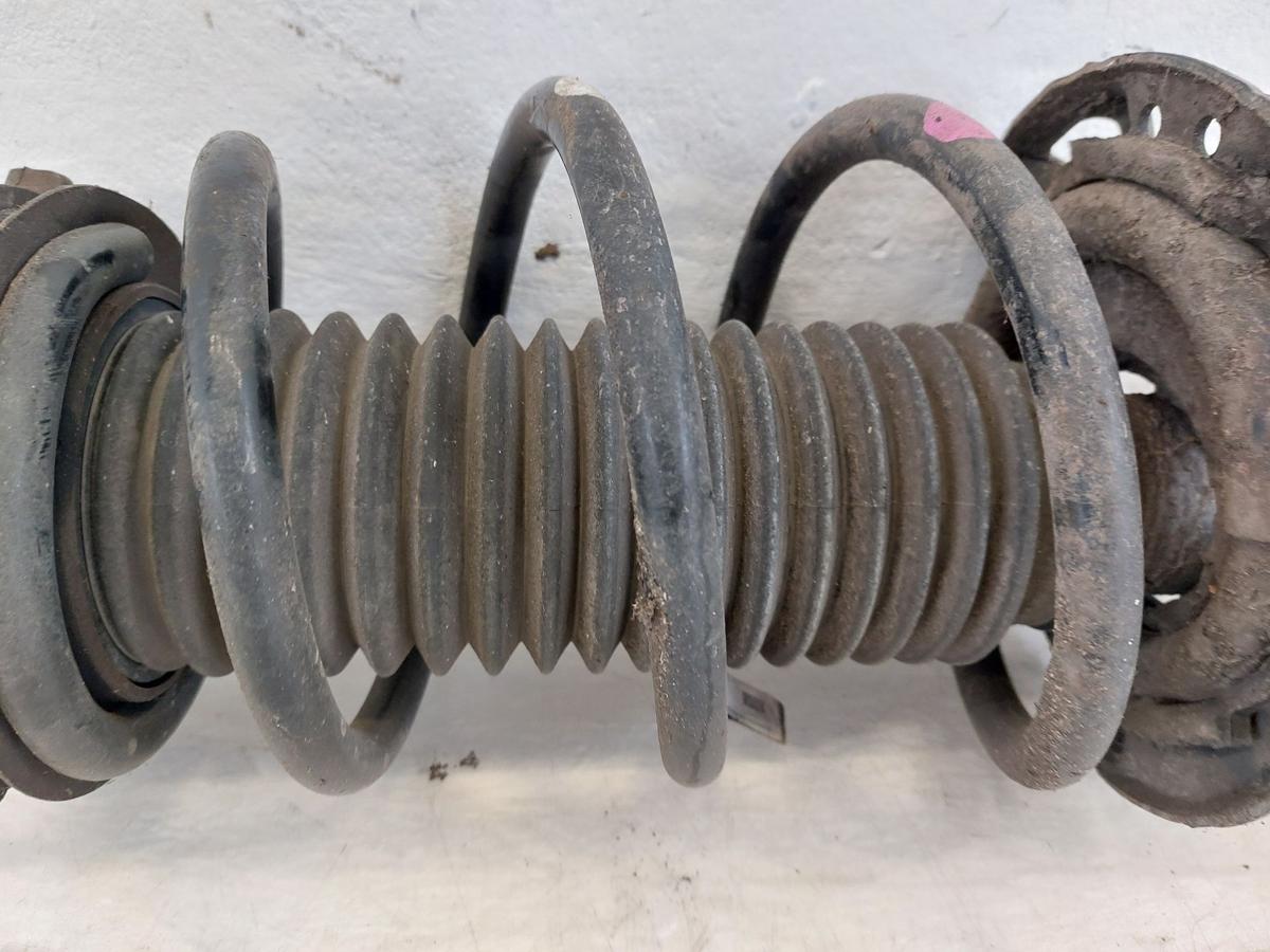 Hyundai i30 PD Mild Hybrid Federbein vorn links Sto&szlig;d&auml;mpfer Feder