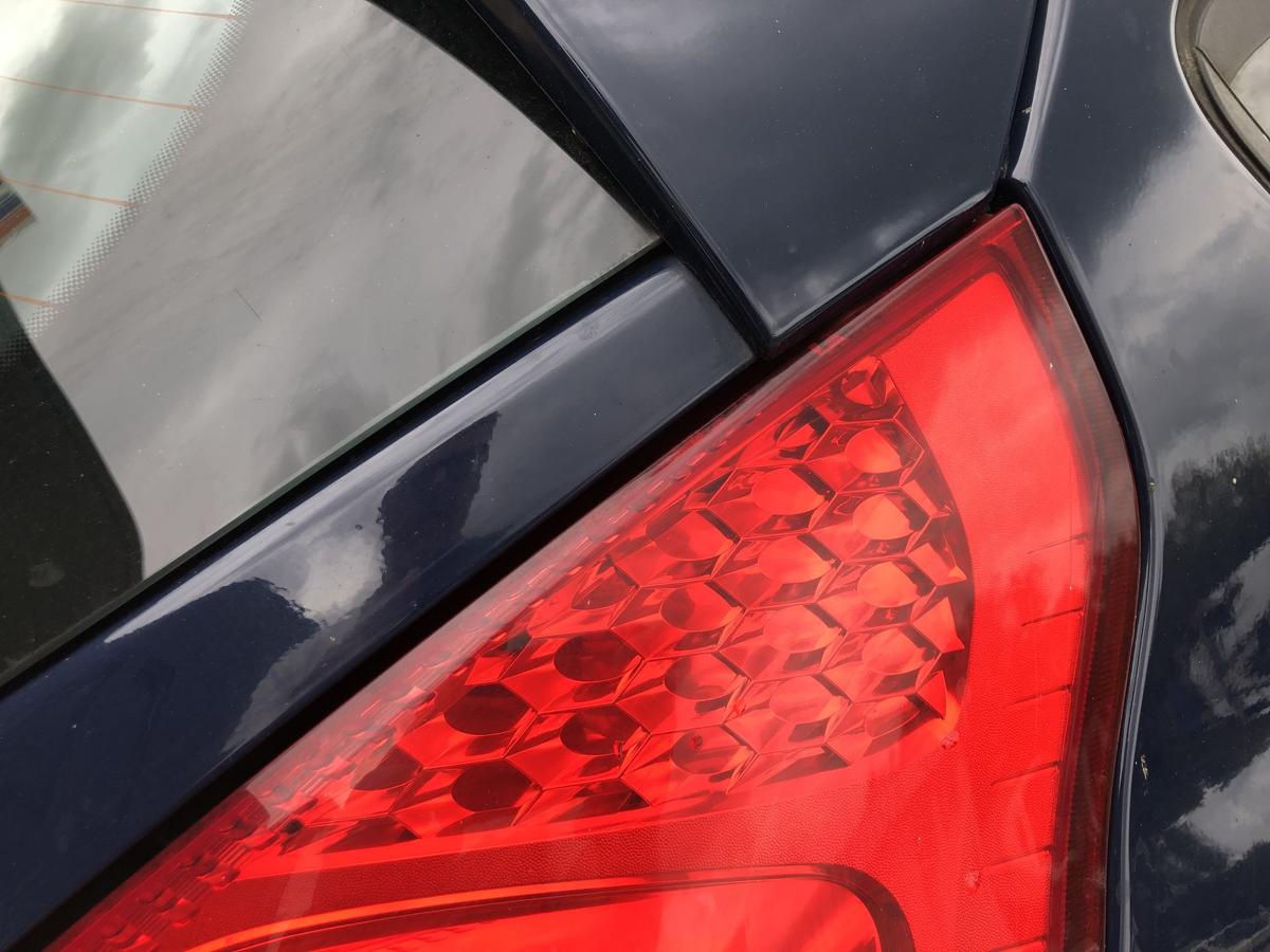 Ford Fiesta JA8 Rückleuchte rechts Rücklicht Heckleuchte 3 türer Heckleuchte