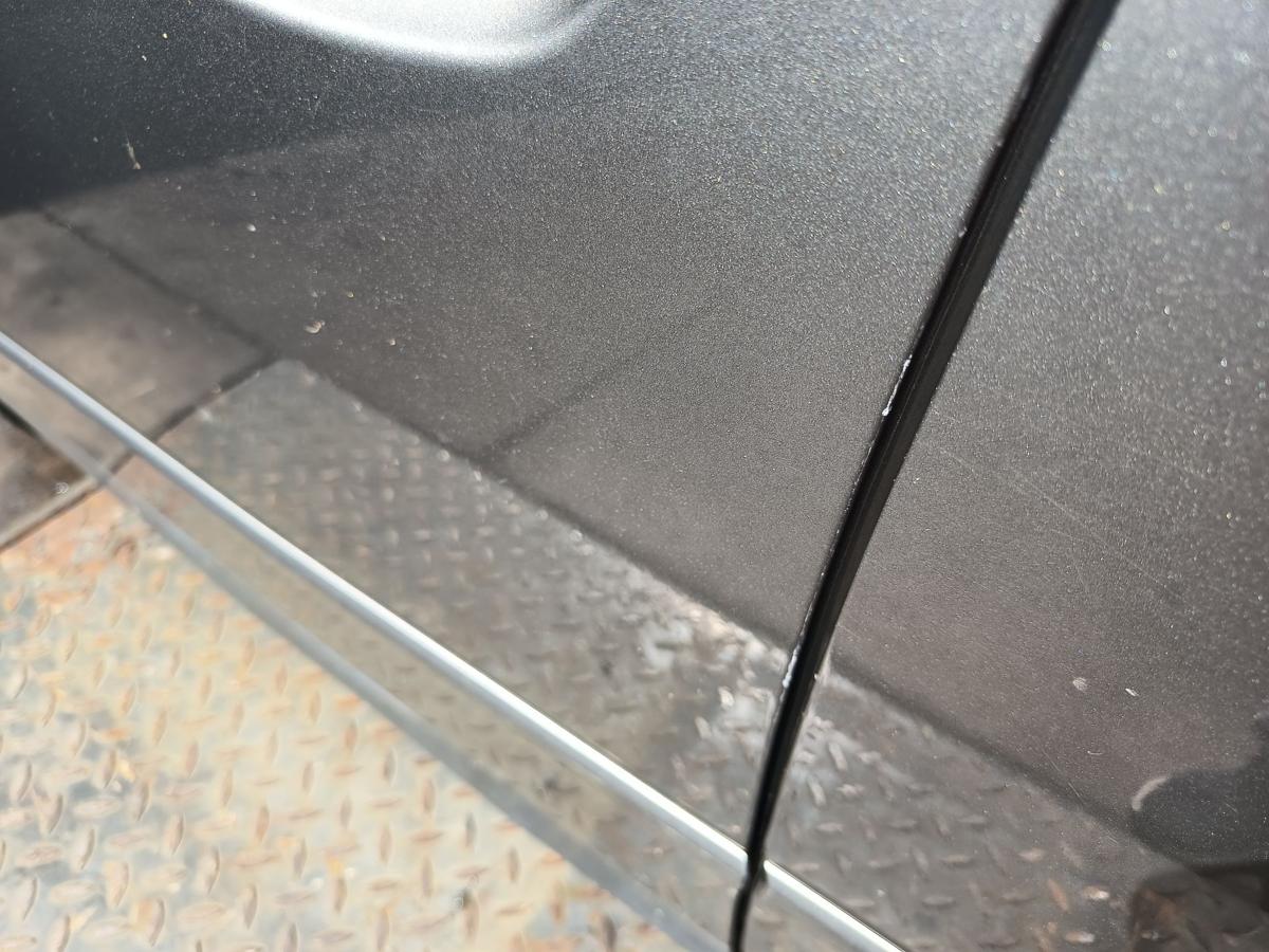 Audi A4 B6 original T&uuml;r vorn links Fahrer Roh Y7Q Atlasgrau Bj 2003