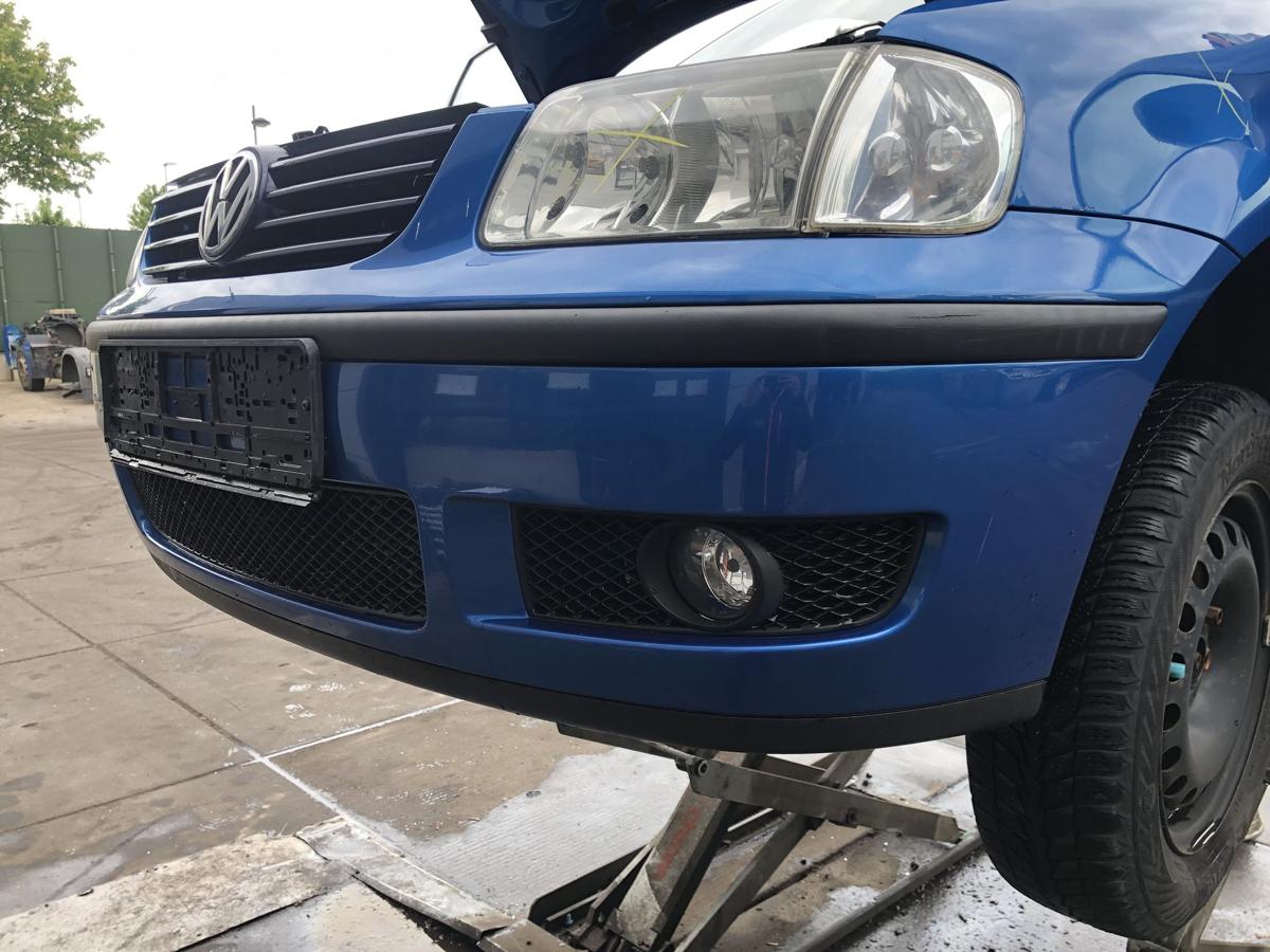 VW Polo 6N2 original Stoßstange Fänger vorn/Front A5M Mercatoblau Bj 2001