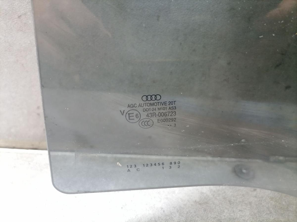 Audi Q3 8U original Türscheibe hinten rechts original schwarz abgedunkelt Bj.2013