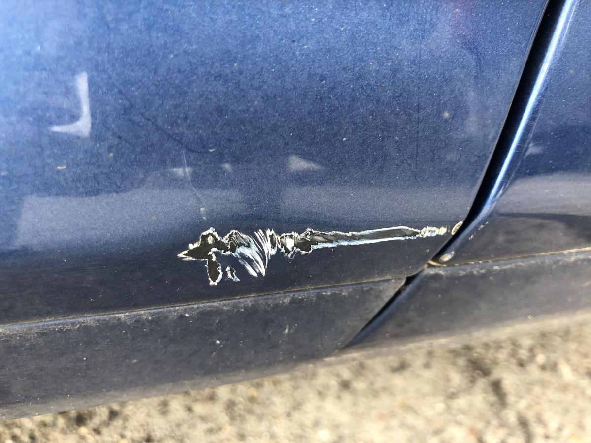 Audi A3 8P ab05 T&uuml;r vorn links Fahrert&uuml;r im Rohbau mit Scheibenrahmen LZ5C 3trg
