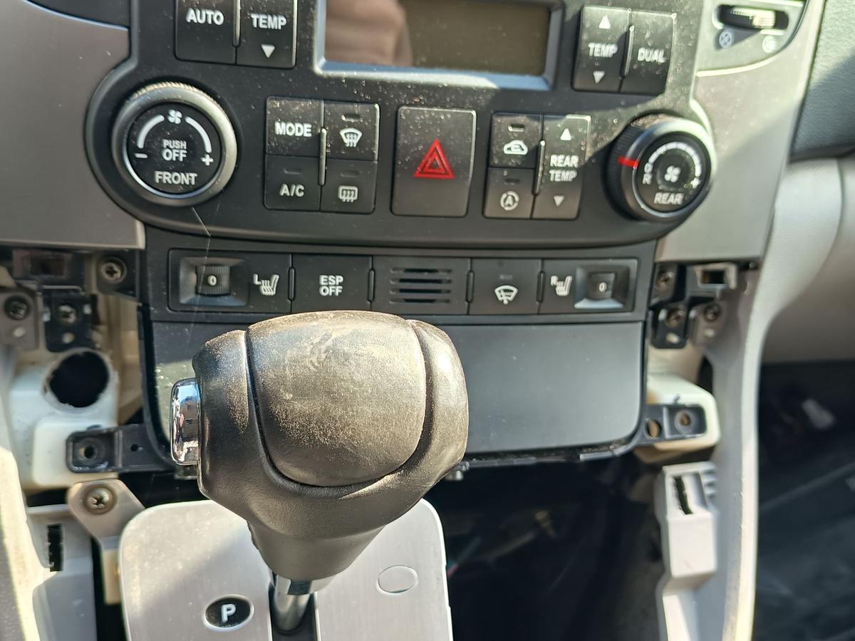 Kia Carnival III original Sitz vorne links Leder Sitzheizung Baujahr 2006