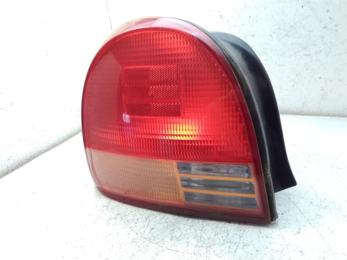 Hyundai Sonata 4 EF original R&uuml;ckleuchete Schlussleuchte links Bj.1999