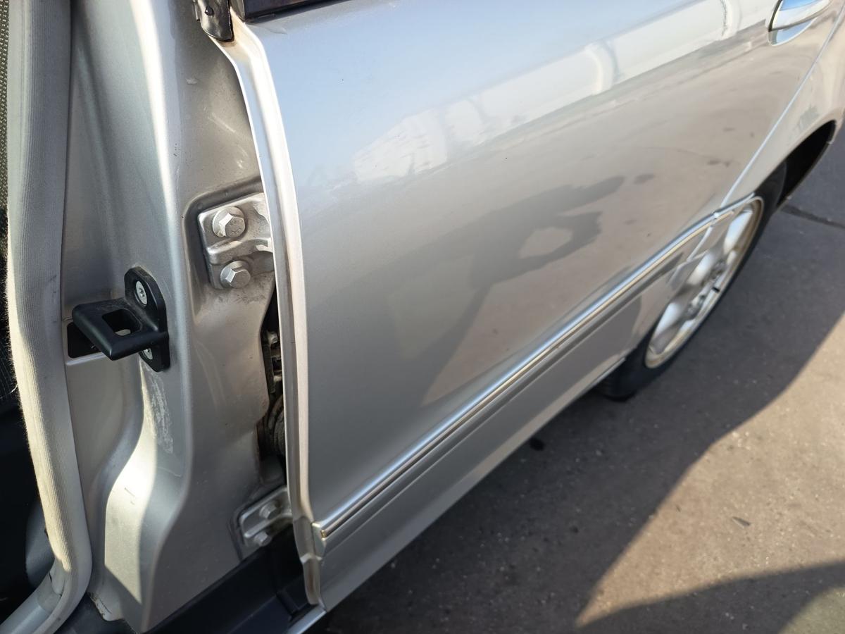 Mercedes S203 original T&uuml;r hinten links Fond 744 Brillantsilber Bj 2002