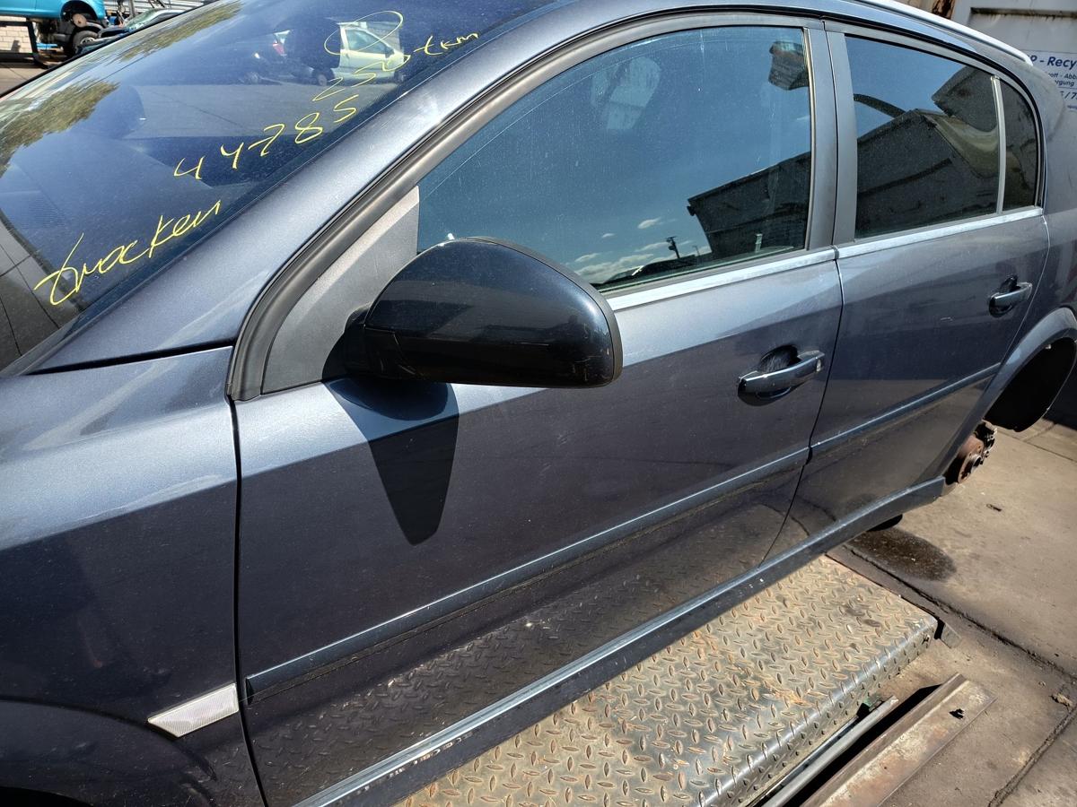 Opel Signum original T&uuml;r vorne links Z168 Metro Blau Baujahr 2007