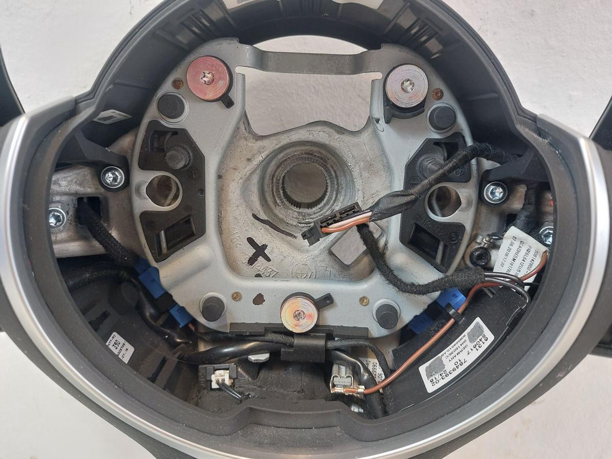 BMW 1er F21 M140i LCI Lederlenkrad 3-Speichen M-Paket Schaltwippen Heizung