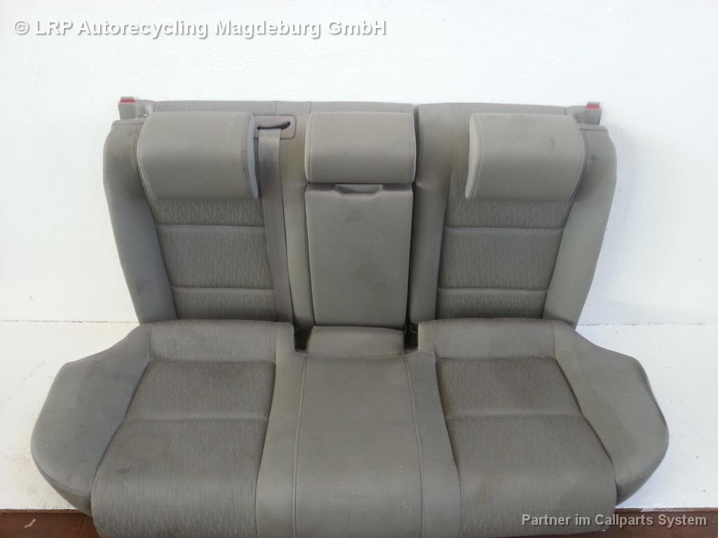 Audi A4 8E B7 B7 BJ07 Sitzbank R&uuml;cksitzbank Limo Stoff hellgrau