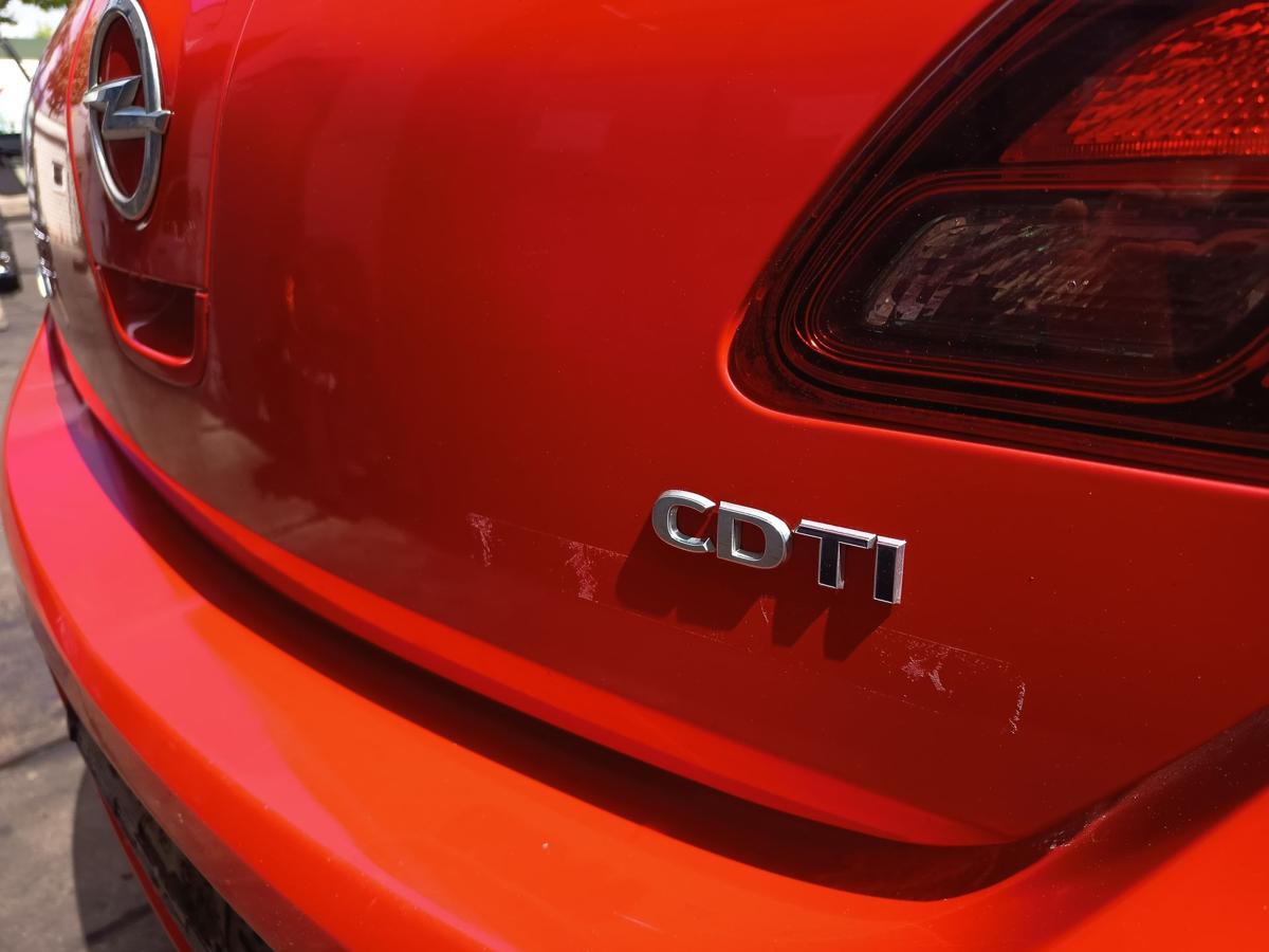 Opel Astra J Limousine 5t&uuml;rer Heckklappe mit Scheibe Z50B Power red Bj 2010