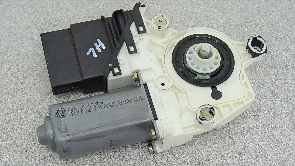 VW Golf IV Fensterhebermotor hinten links Bj2004 1C0959811A 105406301