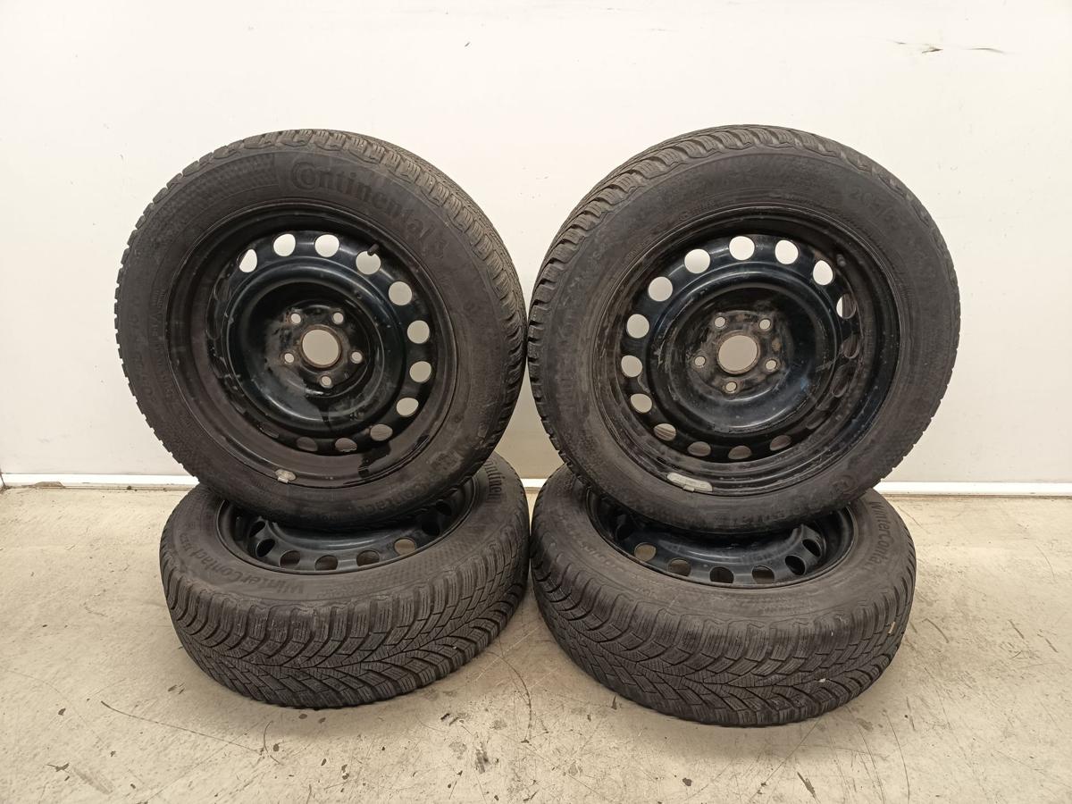 VW Passat 3C Stahlfelgen 6,5x16 ET42 mit Winterreifen DOT 4024