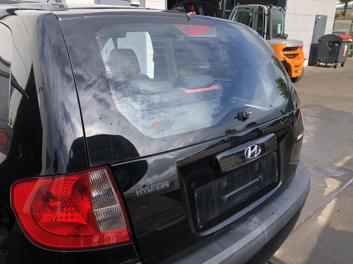 Hyundai Getz original Heckklappe mit Scheibe EB Obsidianschwarz Bj 2008