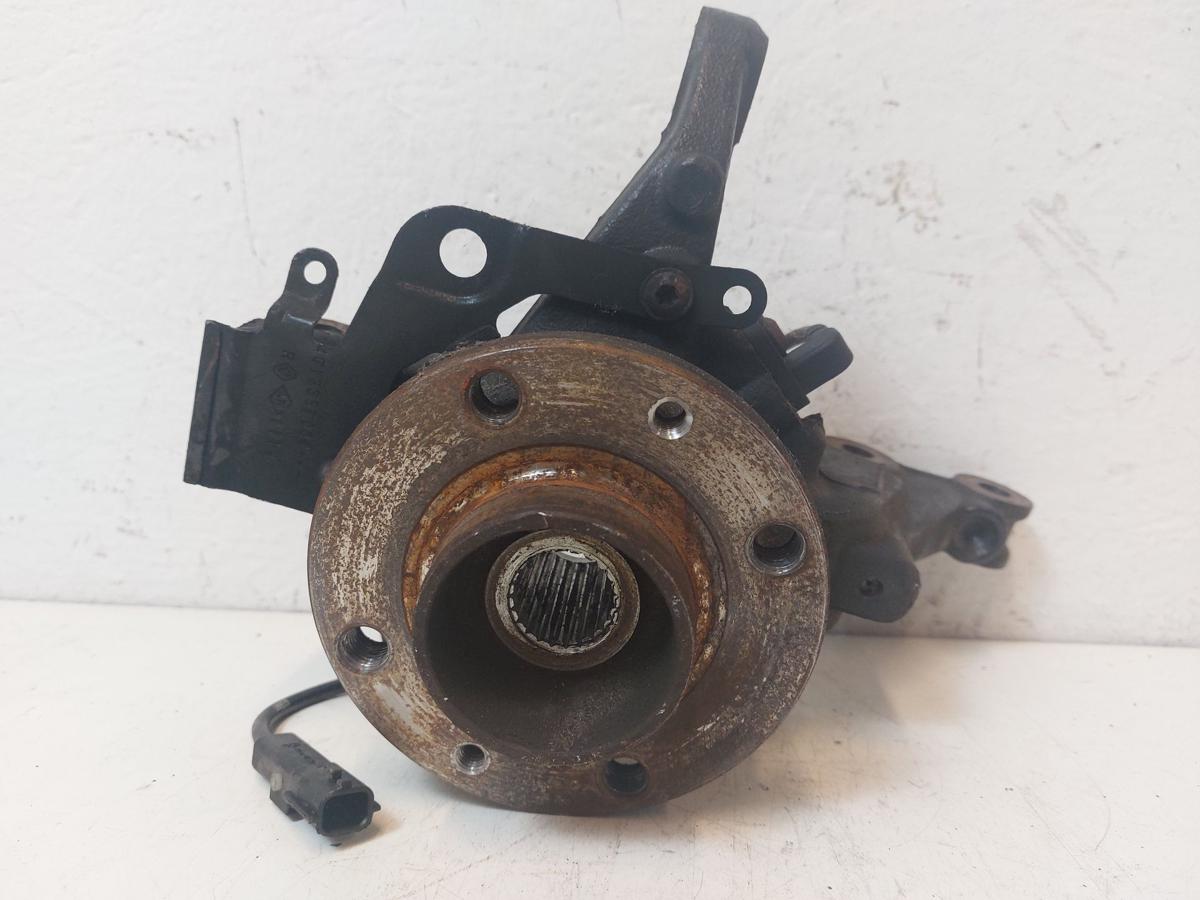 Renault Clio IV X98 TCe90 Achsschenkel vorn links Schwenklager Radlagergehäuse