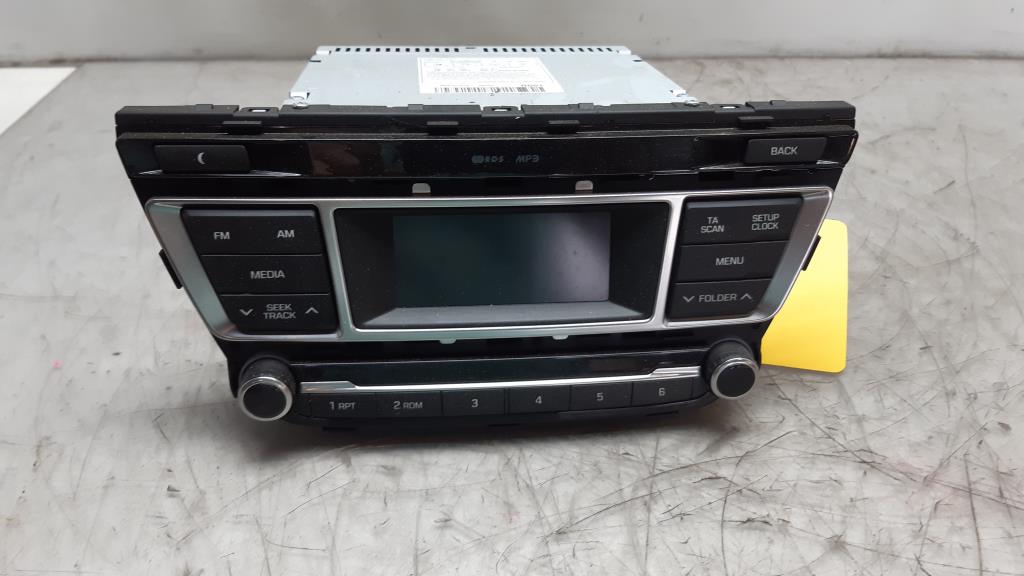 Hyundai I20 GB original Radio Bj2016