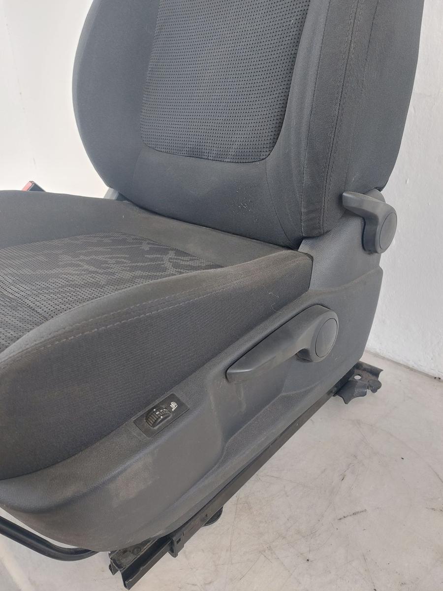 Peugeot 3008 I Typ 0U Sitz vorn links Fahrersitz mit Heizung Stoff Autositz