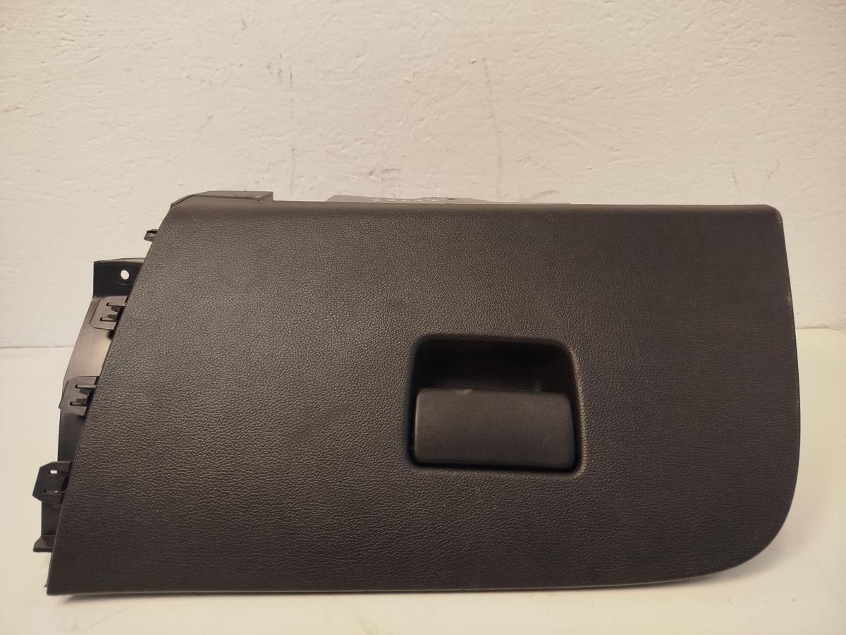 Opel Astra K B16 Handschuhfach Schalttafelkasten rechts Handschuhkasten