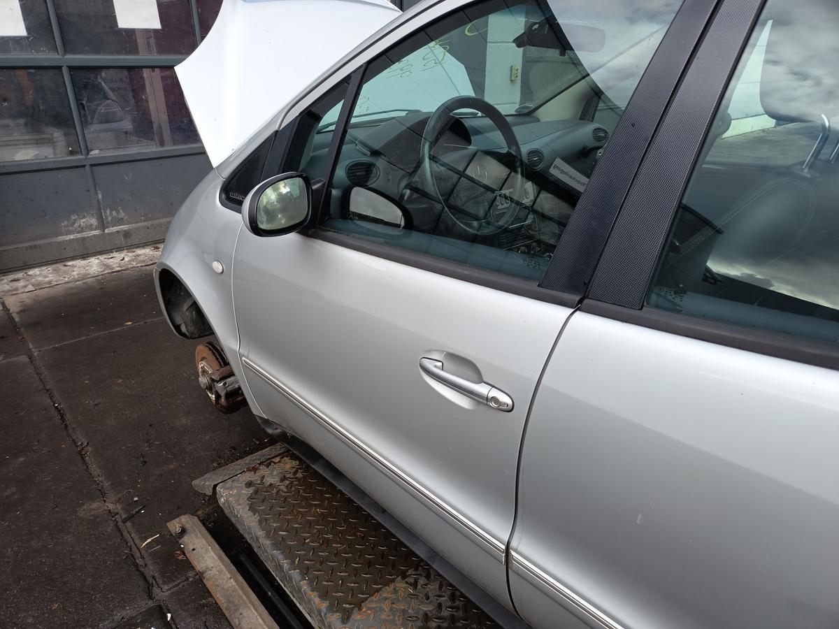 Mercedes W168 Mopf original T&uuml;r vorn links Fahrer Rost 761 Polarsilber Bj 2001