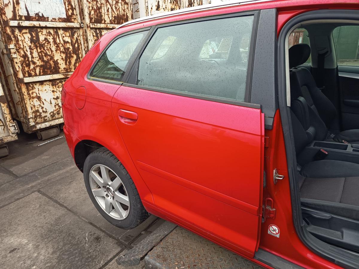 Audi A3 8PA original T&uuml;r hinten rechts Fond Y3J Brillantrot Bj 2005