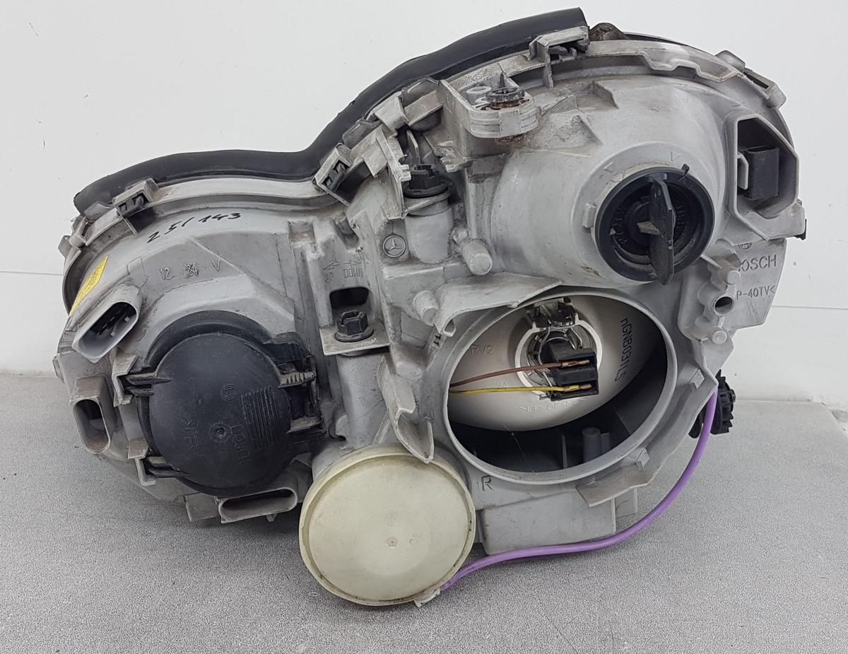 Mercedes C Klasse W203 Hauptscheinwerfer rechts A2038200261 0301166202 Bj2000