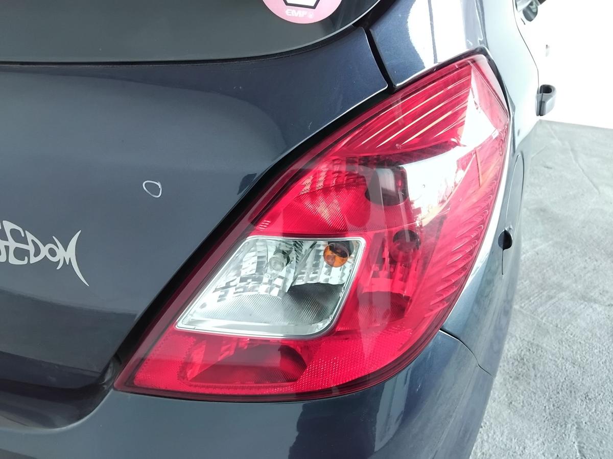 Opel Corsa D 5-t&uuml;rig orginal R&uuml;ckleuchte Schlussleuchte rechts BJ2014 Facelift