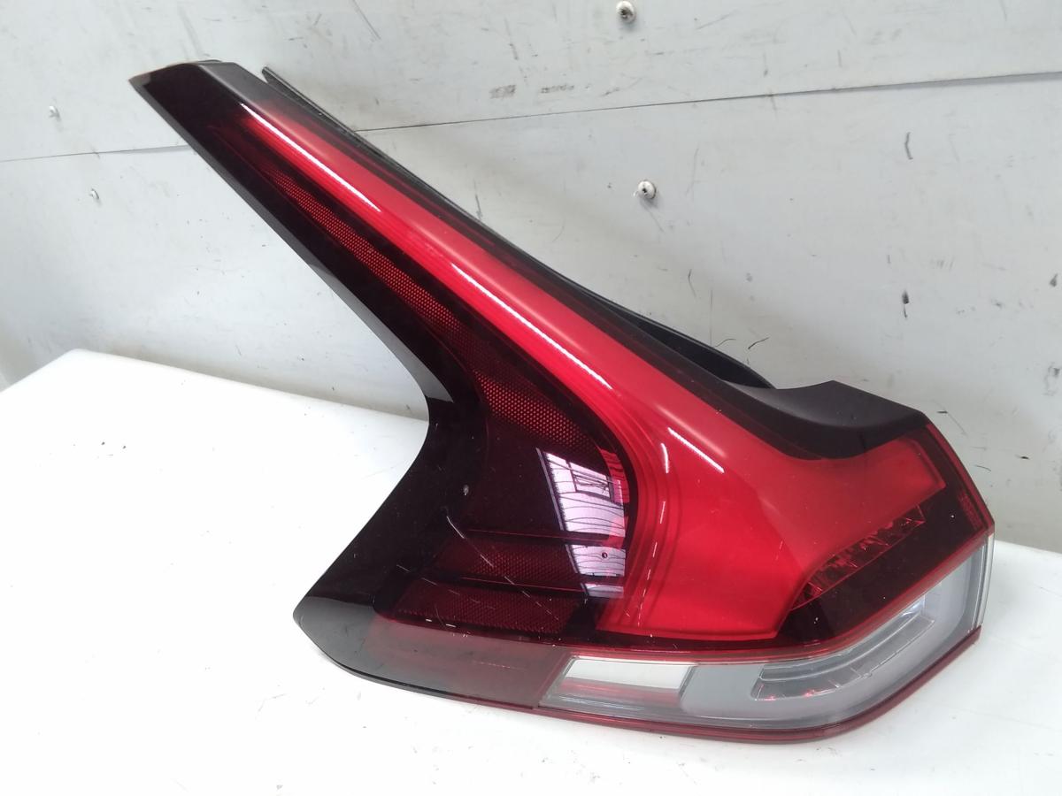 Mitsubishi Eclipse Cross original R&uuml;ckleuchte Schlussleuchte links aussen LED