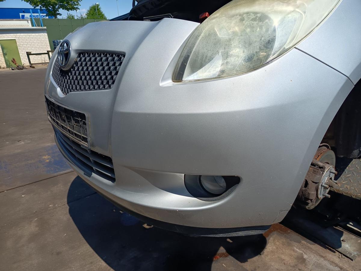 Toyota Yaris P9 original Sto&szlig;stange vorne 1E7 Silver Pearl Metallic Baujahr 2008