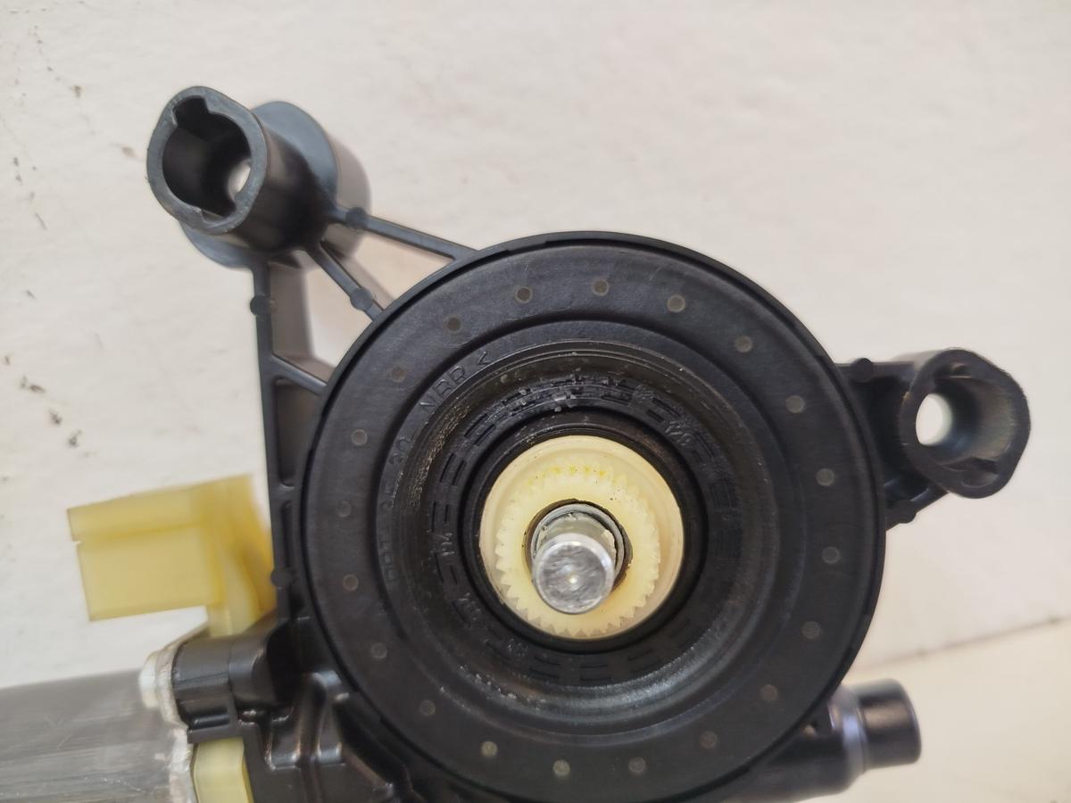 Audi A3 8V Sportback Fensterhebermotor vorn rechts Hebermotor Beifahrert&uuml;r