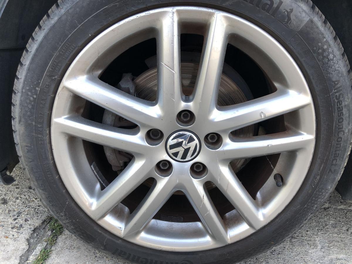 VW Golf 5 V 1K Komplettradsatz Alufelgen Siena Allwetter Conti Barum 225 45R17