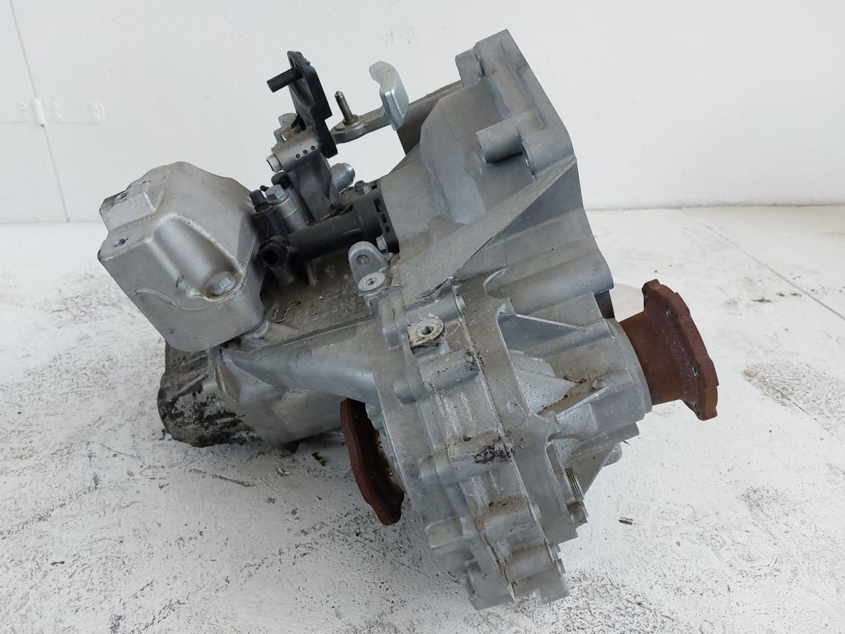 Audi Q2 Typ AG Getriebe Schaltgetriebe 6 Gang Kennung UTV nur 15tkm