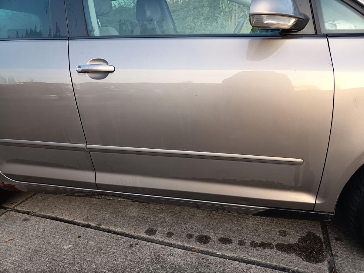 VW Golf Plus orig Tür vorn rechts Beifahrertür LA8X Kaschmirbraun Bj 2009